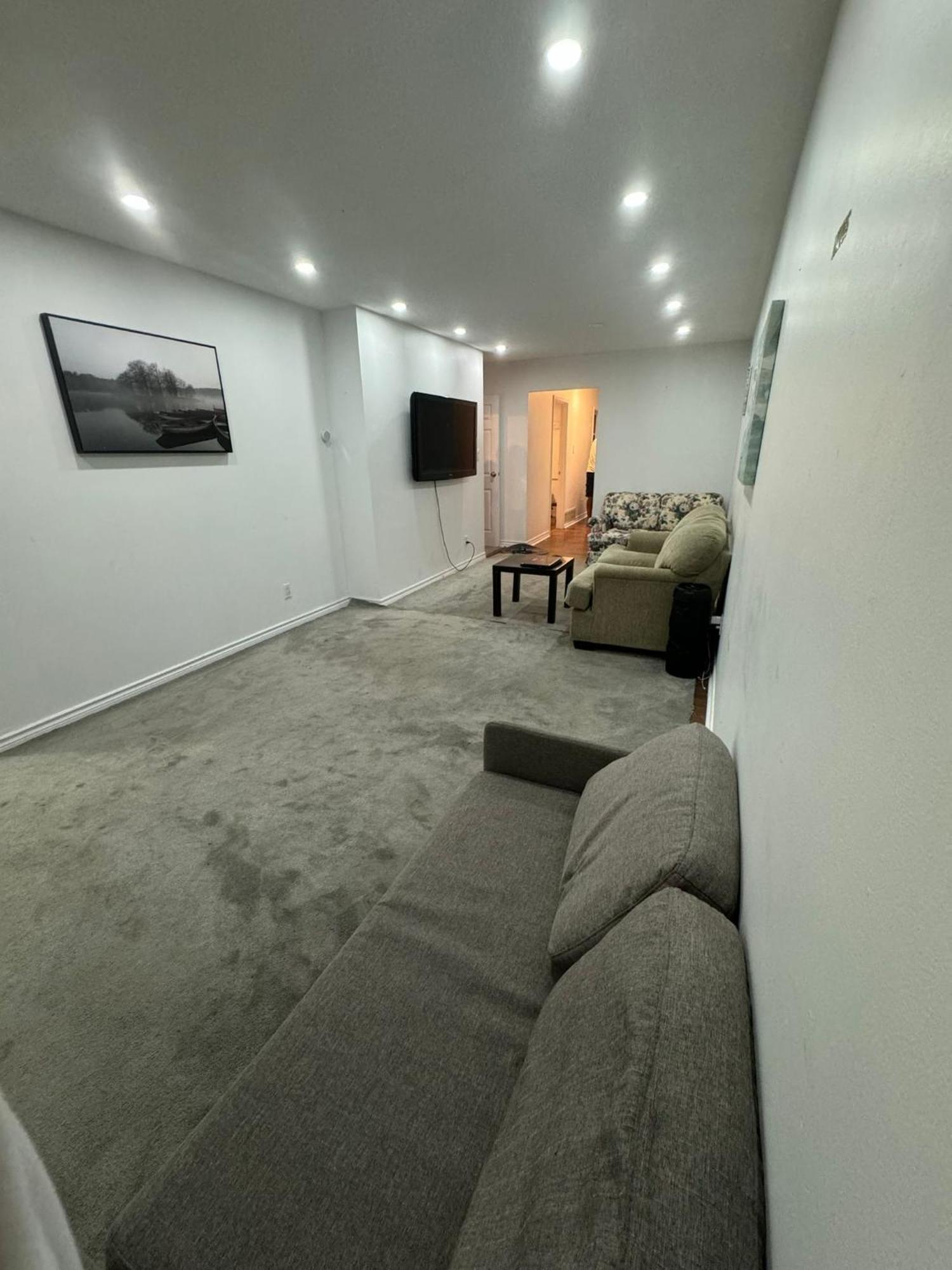 28 Bingham Road Hotel แบรมพ์ตัน ภายนอก รูปภาพ